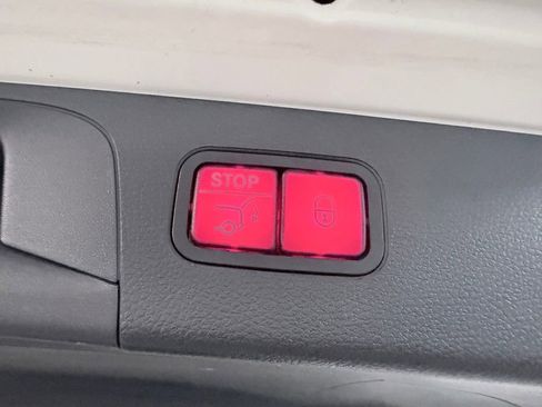 Used 2019 Mercedes-Benz GLC 300 image 36