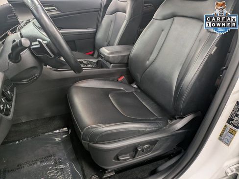 Certified 2023 Kia Sportage EX image 10