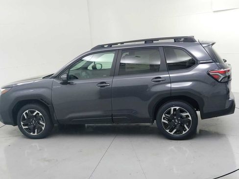 Used 2026 Subaru Forester Premium AWD/4WD image 6