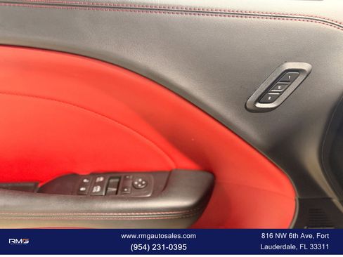 Used 2022 Dodge Challenger R/T Scat Pack RWD image 13