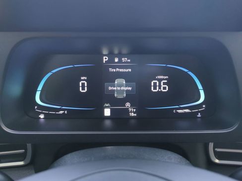 New 2026 Hyundai Elantra SE FWD image 32