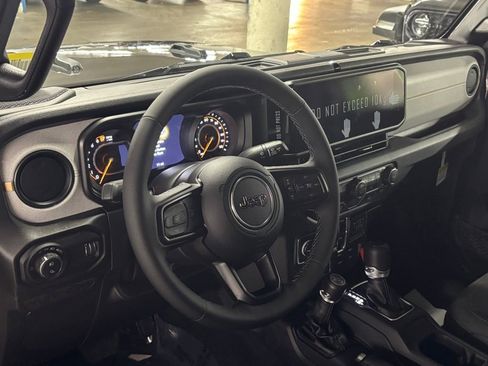 New 2026 Jeep Gladiator Willys image 9