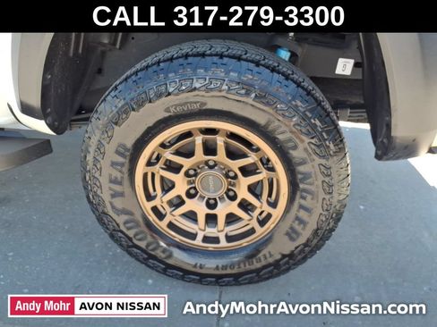 Used 2021 Toyota Tacoma TRD Off-Road AWD/4WD image 11