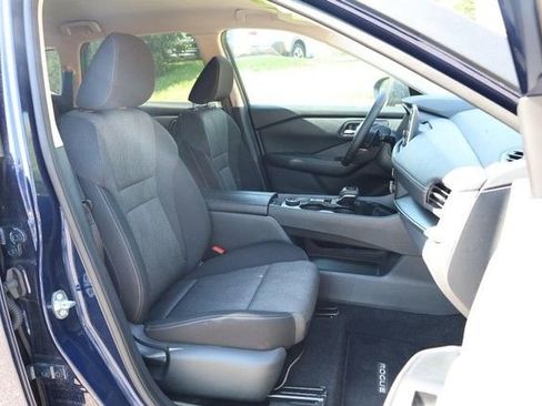 Certified 2025 Nissan Rogue SV AWD/4WD image 24