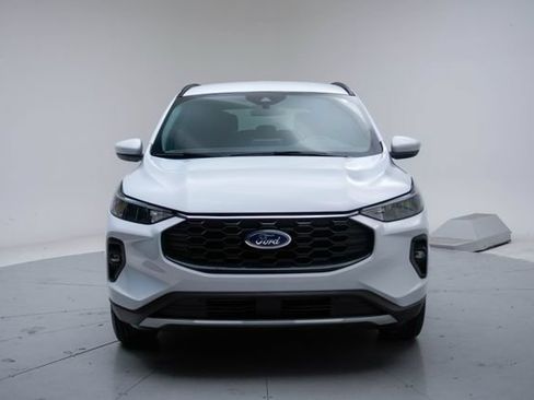 Used 2025 Ford Escape ST-Line Select AWD/4WD image 12
