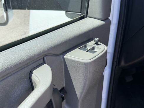 Used 2025 Chevrolet Express 3500 w/ Power Convenience Package RWD image 18