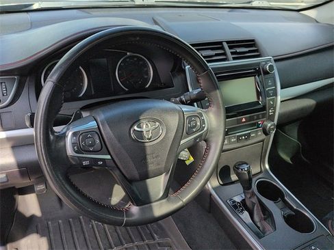 Used 2015 Toyota Camry XSE w/ Moonroof Package image 14