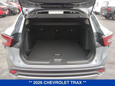 New 2026 Chevrolet Trax LT w/ Driver Confidence Package FWD image 5
