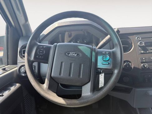 Used 2014 Ford F250 XL w/ Power Equipment Group AWD/4WD image 8