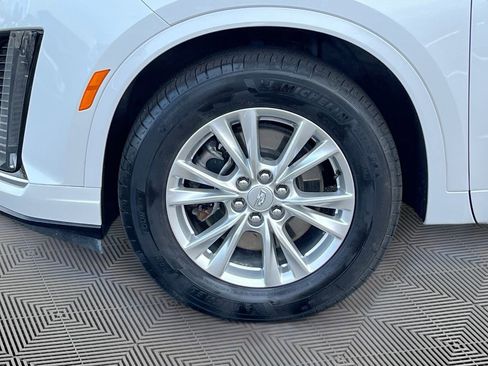 Certified 2024 Cadillac XT6 Luxury w/ LPO, Floor Liner Package AWD/4WD image 10