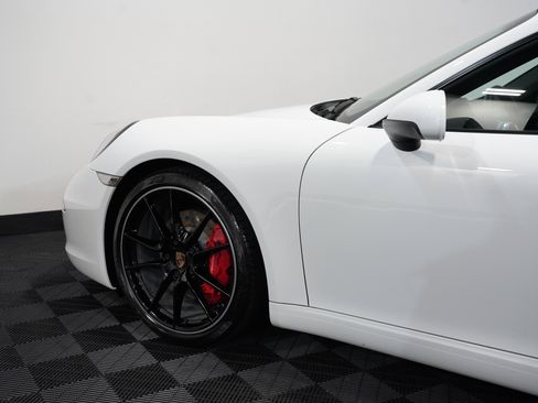 Used 2014 Porsche 911 Carrera S image 18