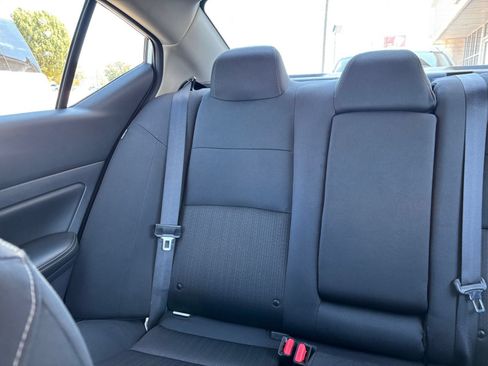 Used 2025 Nissan Altima 2.5 SV FWD image 38