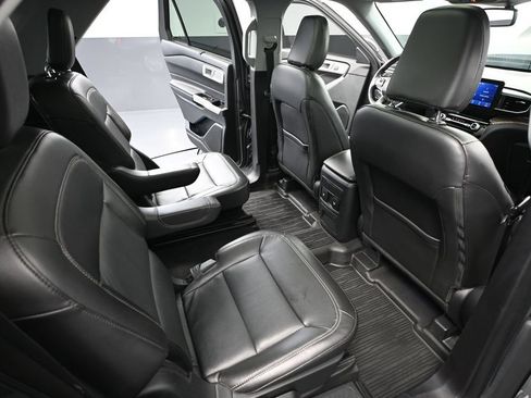 Used 2022 Ford Explorer Limited AWD/4WD image 52