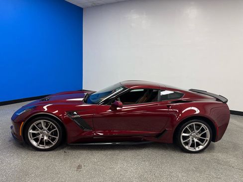 Used 2018 Chevrolet Corvette Z06 RWD image 6