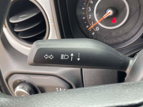Used 2024 Jeep Wrangler Unlimited Sport AWD/4WD image 20
