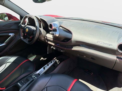 Used 2021 Ferrari F8 Tributo RWD image 26
