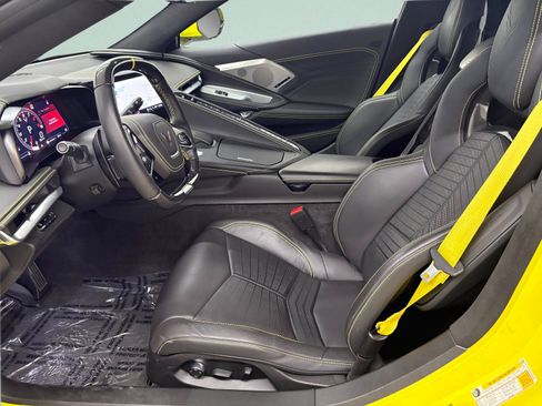 Used 2023 Chevrolet Corvette Z06 w/ Z07 Performance Package RWD image 12