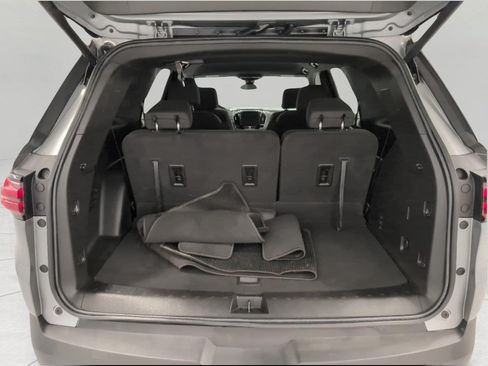 Used 2023 Chevrolet Traverse LT AWD/4WD image 15