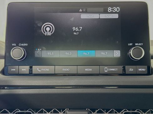 Certified 2025 Honda Accord SE image 17