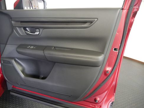 Certified 2026 Honda CR-V EX image 5