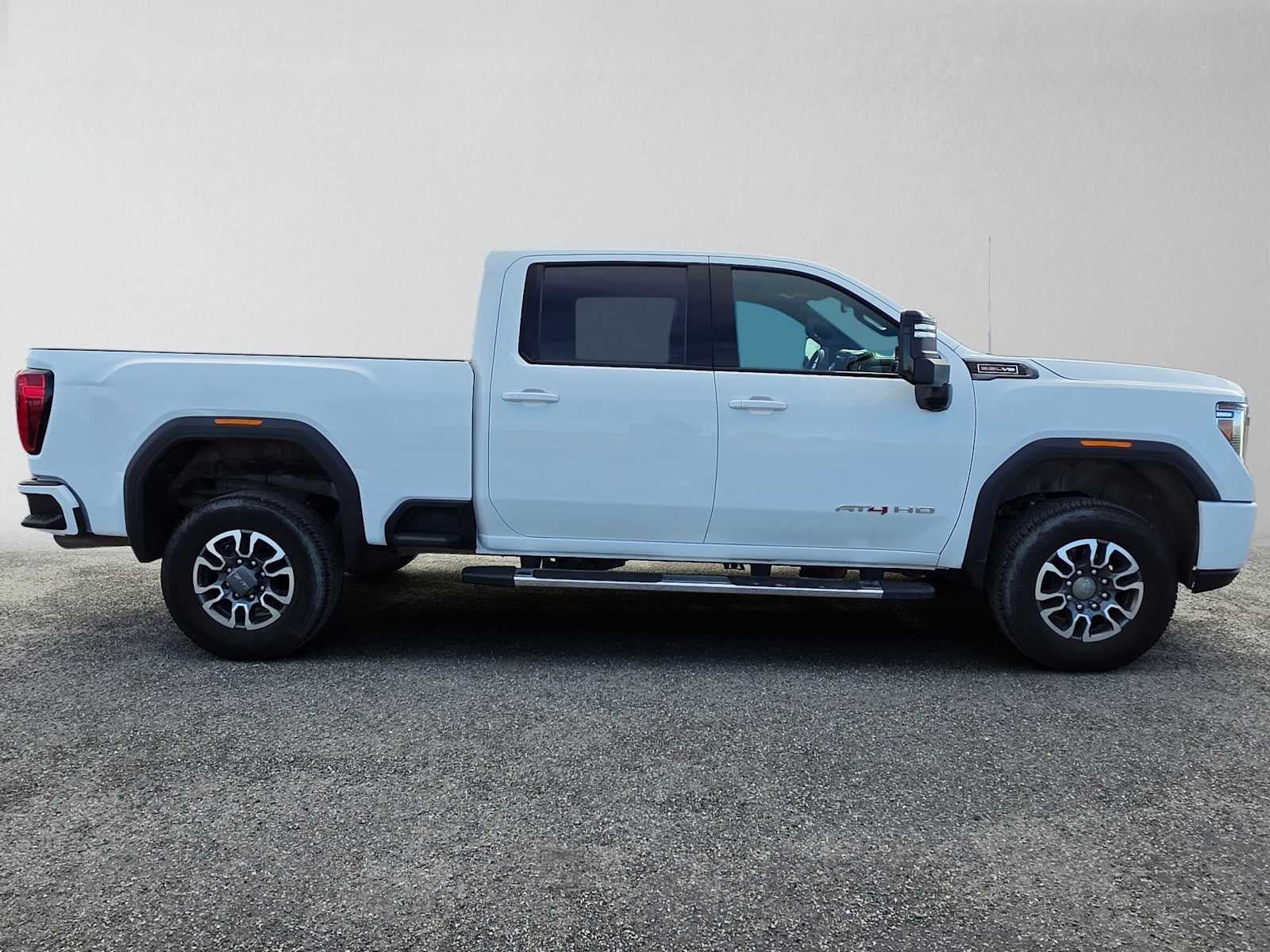 Used 2023 GMC Sierra 2500 AT4 w/ Snow Plow Prep/Camper Package AWD/4WD image 2