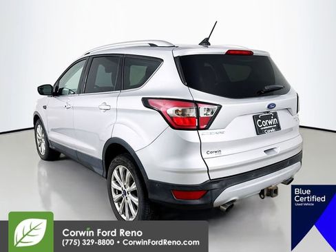 Used 2018 Ford Escape Titanium image 5