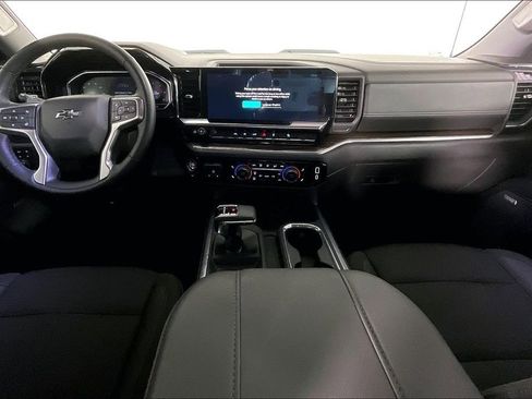 Used 2025 Chevrolet Silverado 1500 LT Trail Boss w/ Convenience Package II AWD/4WD image 21