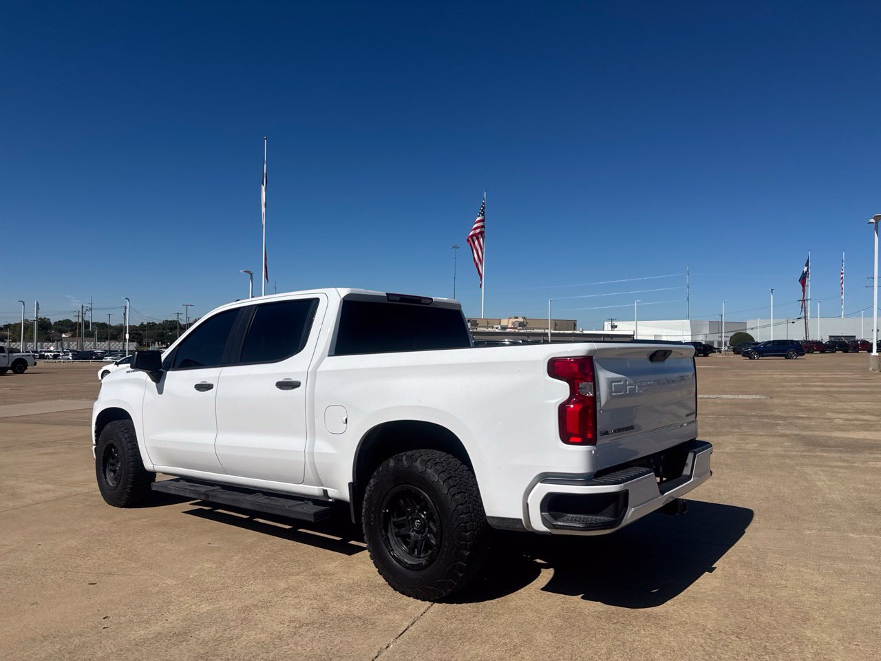 Used 2021 Chevrolet Silverado 1500 Custom RWD image 19