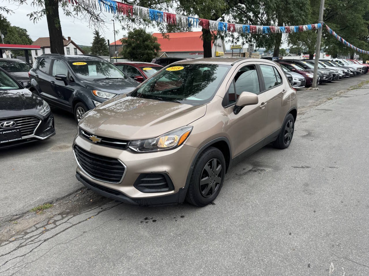 Used 2018 Chevrolet Trax LS FWD image 1