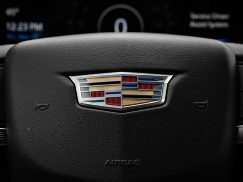 Used 2021 Cadillac Escalade ESV Premium Luxury image 33