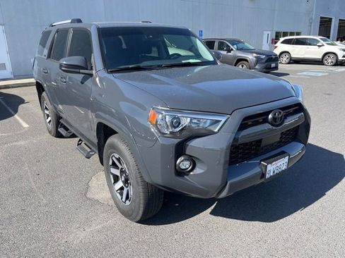 Used 2024 Toyota 4Runner SR5 AWD/4WD image 3