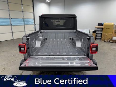 Used 2020 Jeep Gladiator Overland w/ Safety Group image 7