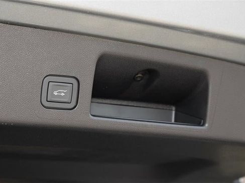 New 2026 Chevrolet Equinox EV RS image 35