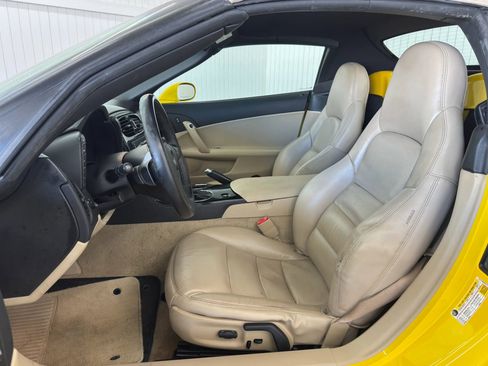 Used 2009 Chevrolet Corvette Convertible 2D w/ Preferred Equipment Group image 9