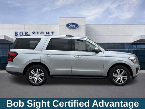 Used 2024 Ford Expedition Limited AWD/4WD image 4