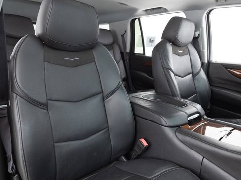 Used 2015 Cadillac Escalade Premium AWD/4WD image 26