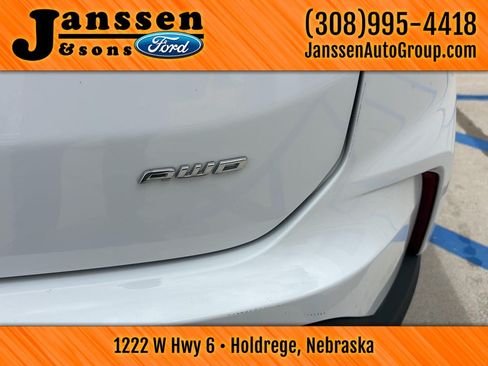 Used 2024 Ford Edge SEL AWD/4WD image 9