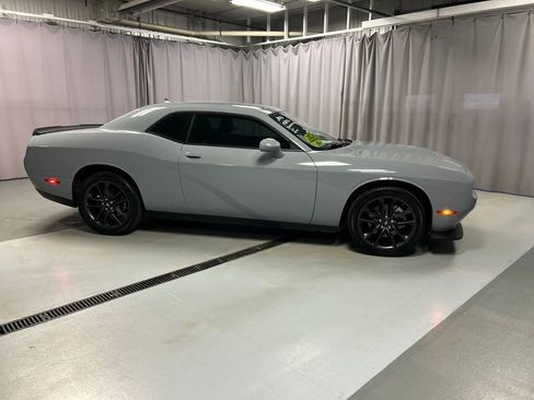 Used 2022 Dodge Challenger GT w/ Driver Convenience Group image 8