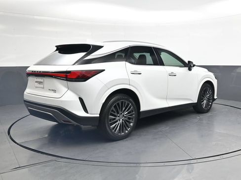 Used 2023 Lexus RX 350 w/ Accessory Package (2T) AWD/4WD image 5