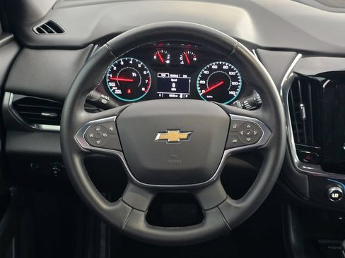 Used 2023 Chevrolet Traverse LT FWD image 15