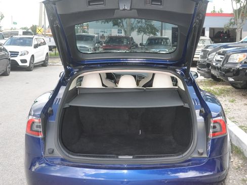 Used 2017 Tesla Model S 75 RWD image 17