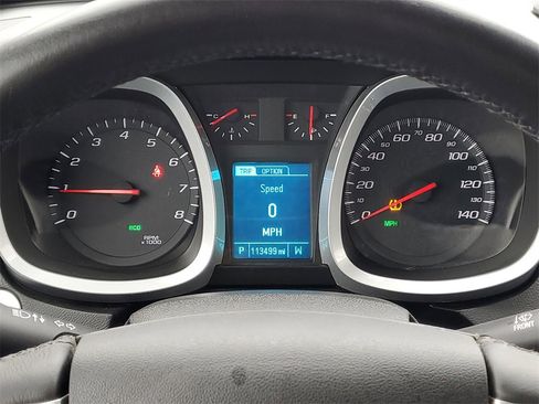 Used 2017 Chevrolet Equinox LT w/ Convenience Package image 16