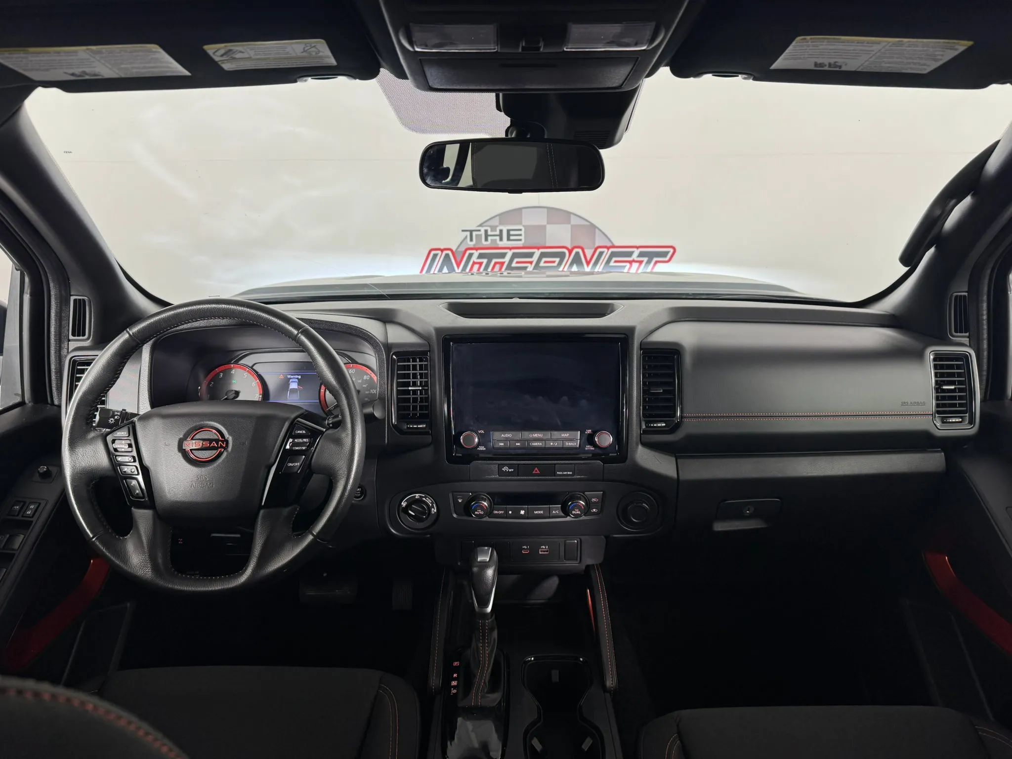 Used 2023 Nissan Frontier PRO-4X w/ Tow Package AWD/4WD image 11