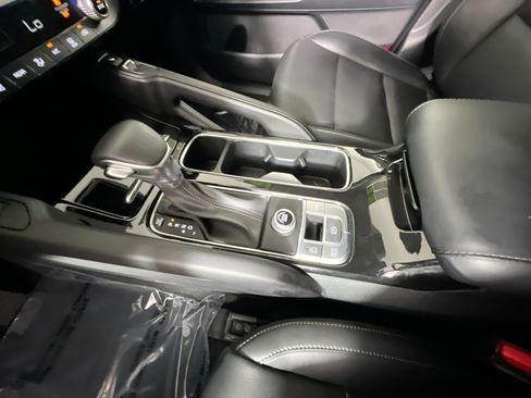 Used 2025 Kia Telluride S FWD image 25
