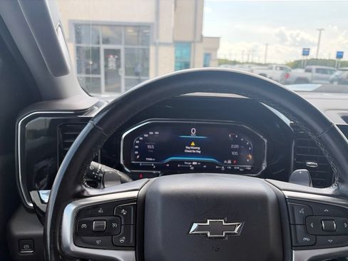 Used 2024 Chevrolet Silverado 1500 LT Trail Boss w/ LT Trail Boss Premium Package AWD/4WD image 22