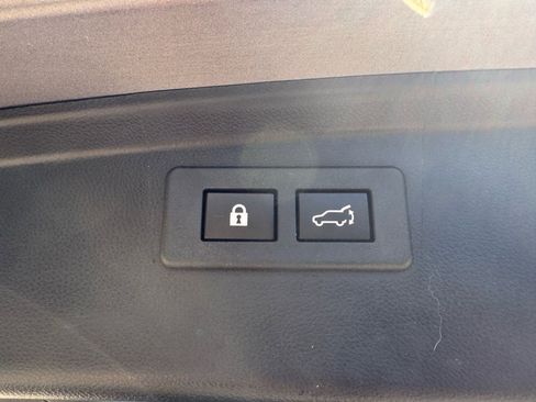 Used 2023 Subaru Outback Premium AWD/4WD image 15