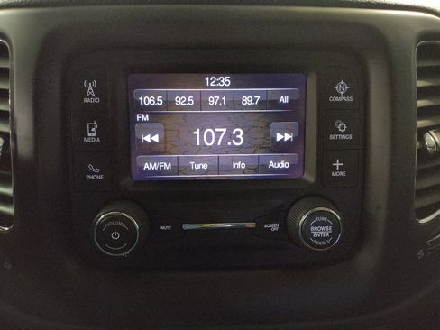 Used 2018 Jeep Compass Sport image 25