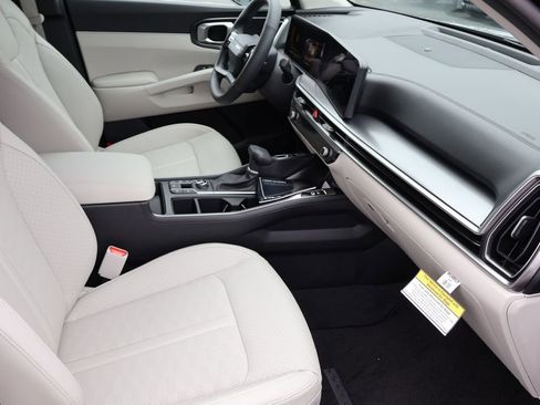 New 2026 Kia Sorento S AWD/4WD image 11