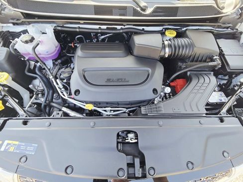 New 2026 Chrysler Pacifica Select FWD image 9