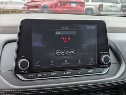 Used 2023 Nissan Rogue S AWD/4WD image 22
